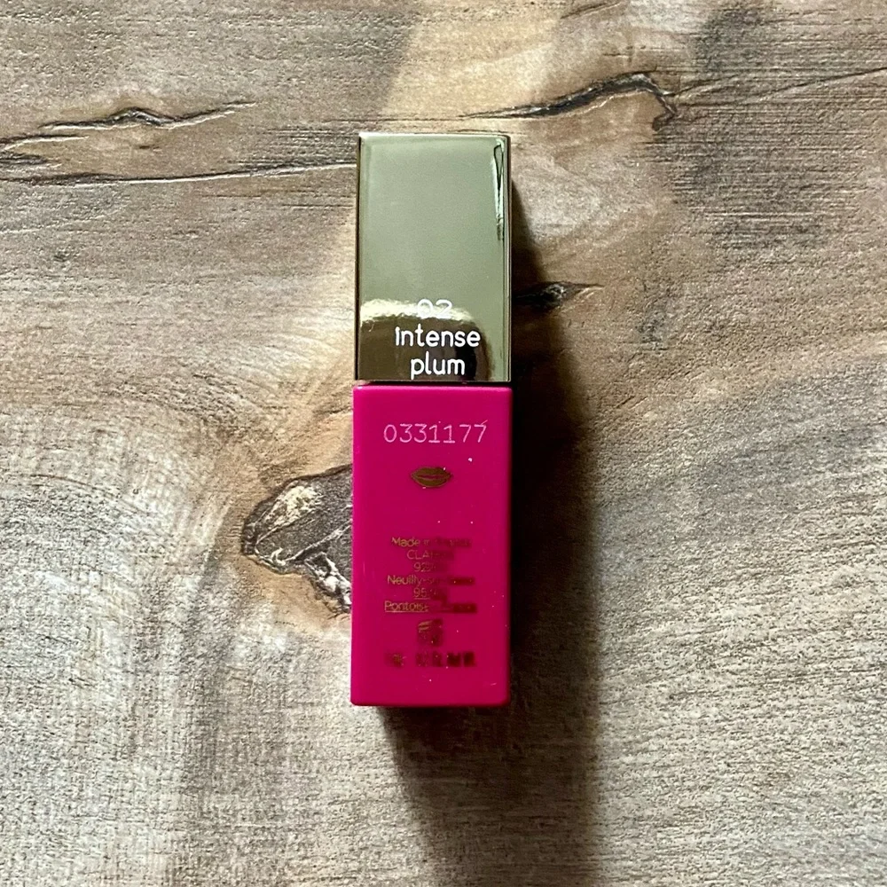 Clarins Paris Lip Comfort Oil Intense - Hydrating Lip Oil in Intense Plum 02